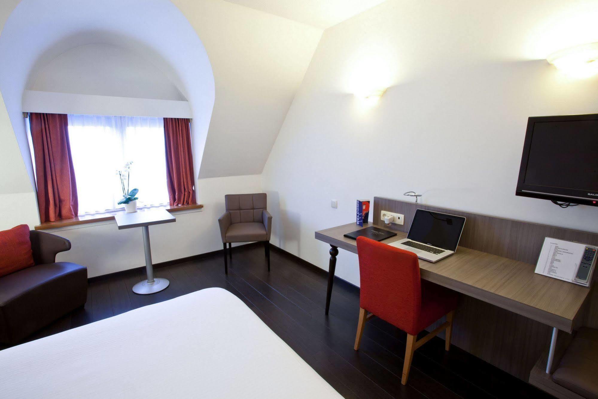 Theater Hotel Antwerpen Exterior foto
